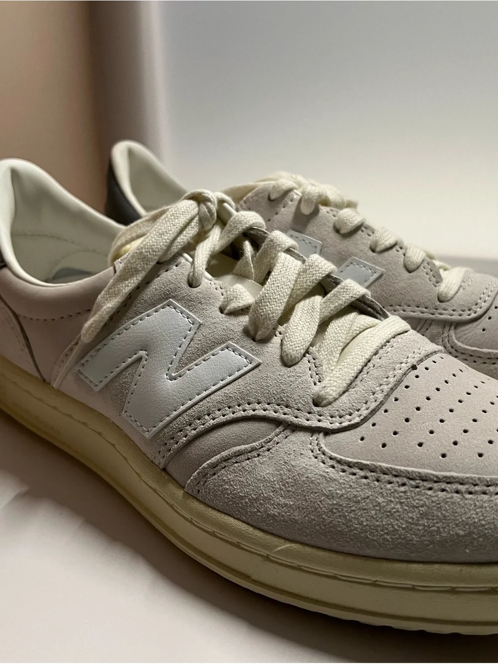 New Balance T500 Grey Low-Top Sneakers - Picture 6 of 15
